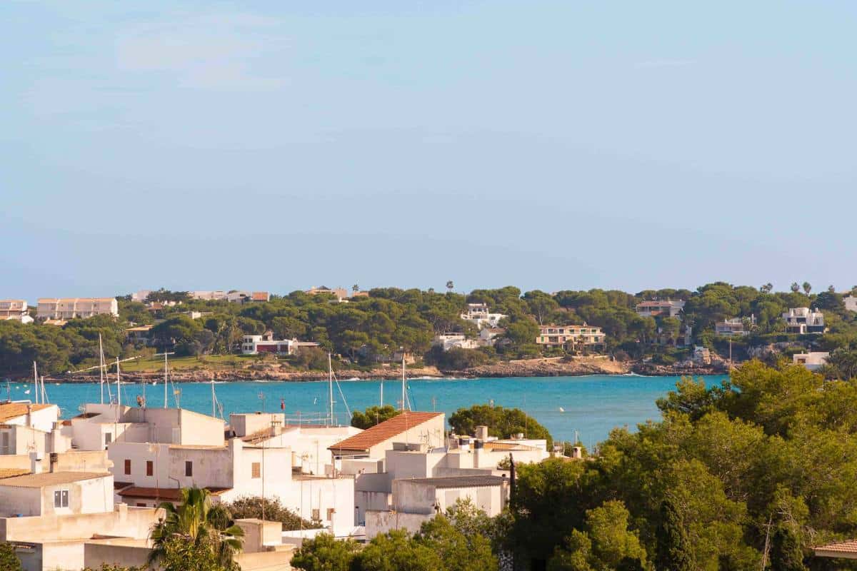 Charming apartment with private rooftop terrace in Portocolom