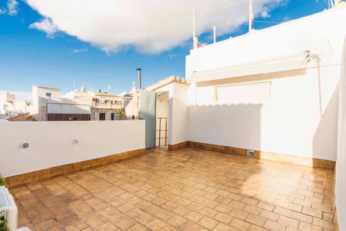 Fantástico ático reformado a estrenar Palma Casco Antiguo con terraza privada