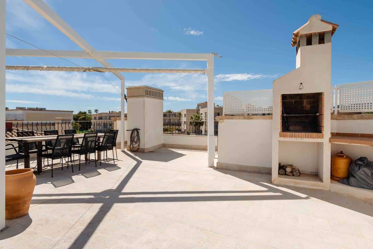 Moderno apartamento con piscina y terraza en la azotea en bonita comunidad de Portocolom