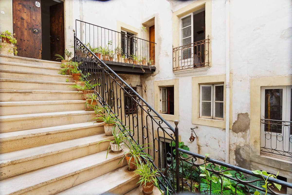 Opportunity for investors! Classic building to refurbish in the old town of Palma