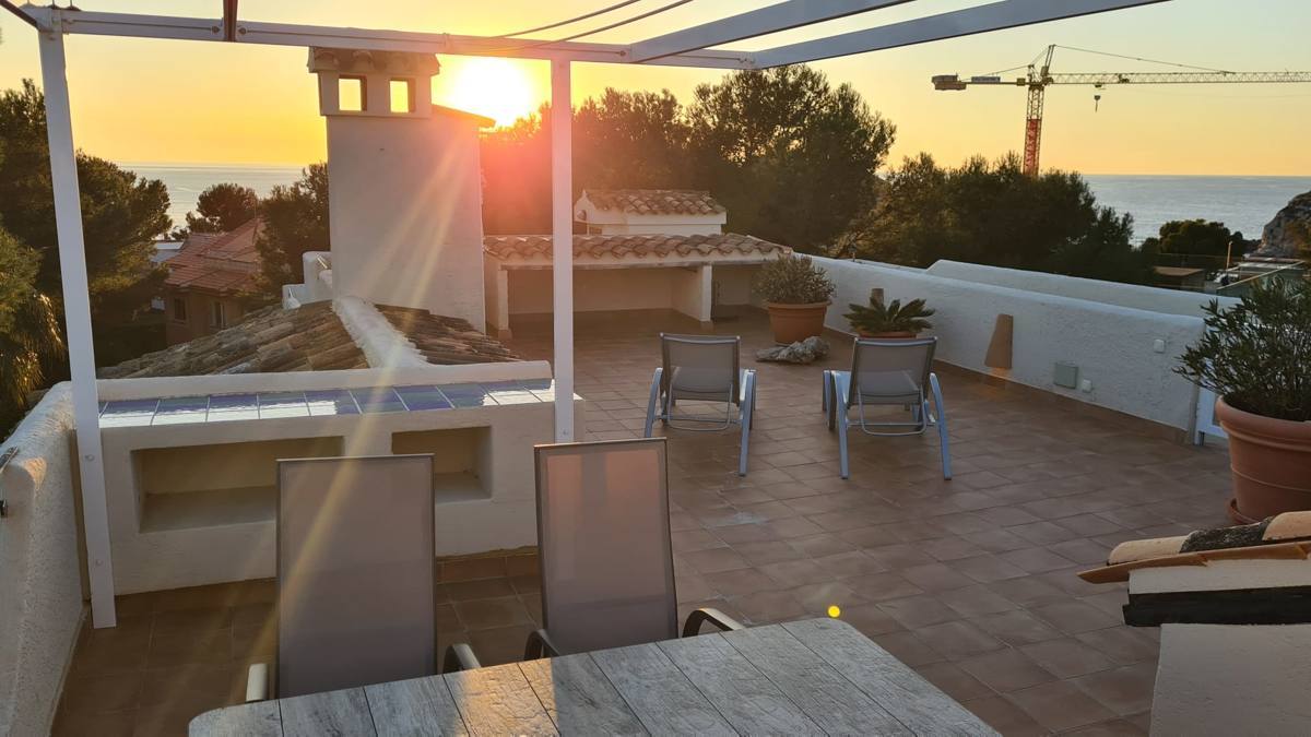 Stunning Penthouse with Sea Views and private Rooftop Terrace in Santa Ponsa