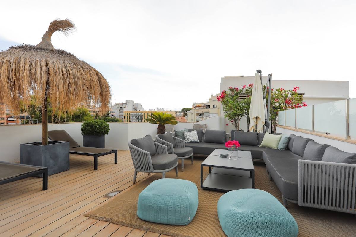 CENTER COURT VIEW PENTHOUSE IN SANTA CATALINA-TENNIS