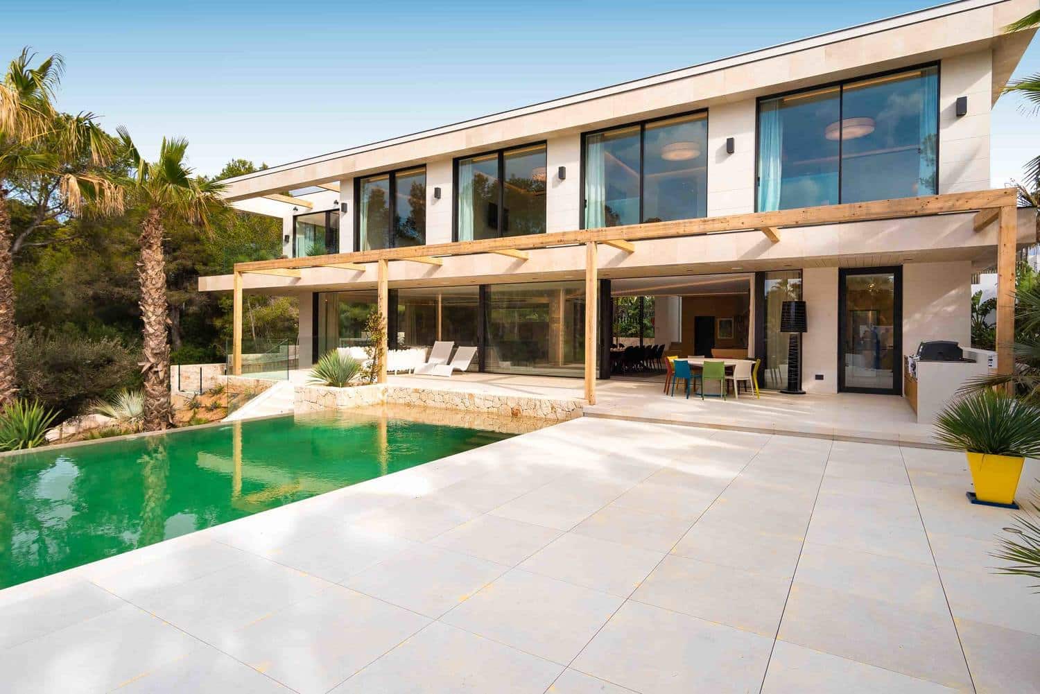 Impressive high-end villa in the quiet enclave of Nova Santa Ponsa
