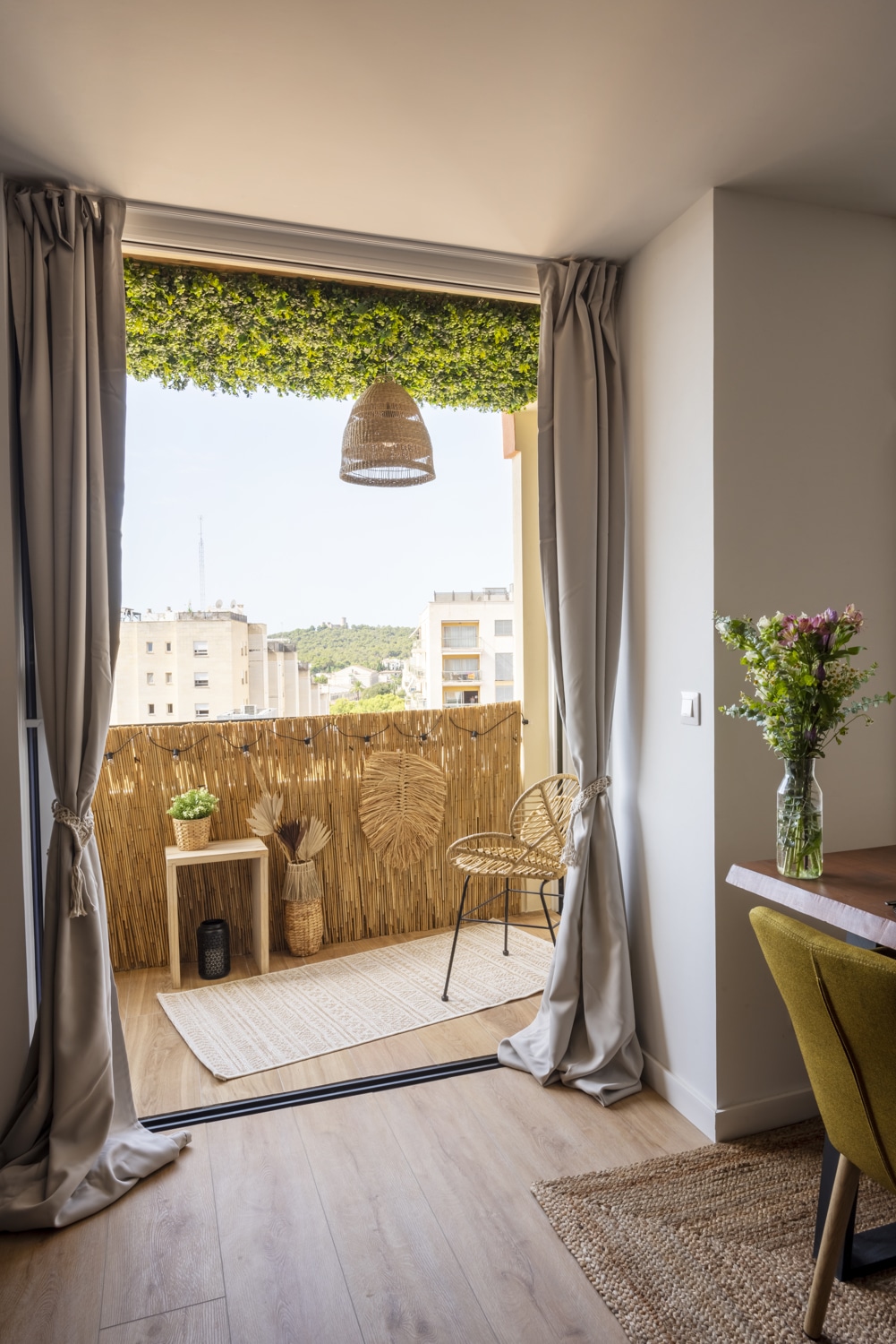Cozy freshly renovated Apartment with terrace with views to the sea in Son Espanyolet