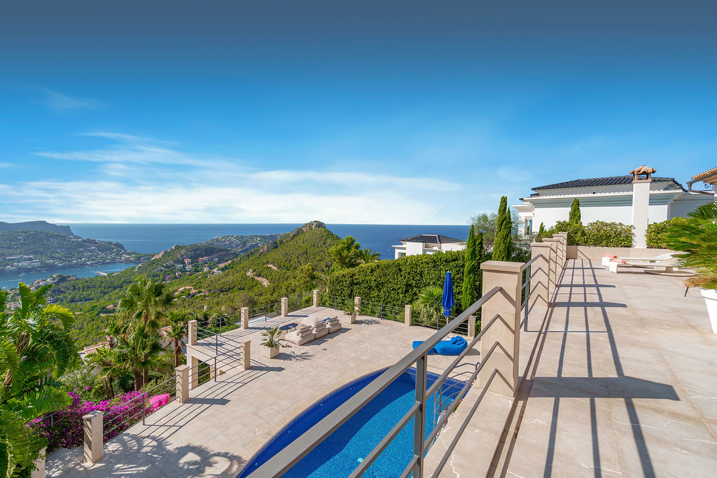 Lujosa Villa de 5 dormitorios con impresionantes vistas al mar en Puerto de Andratx