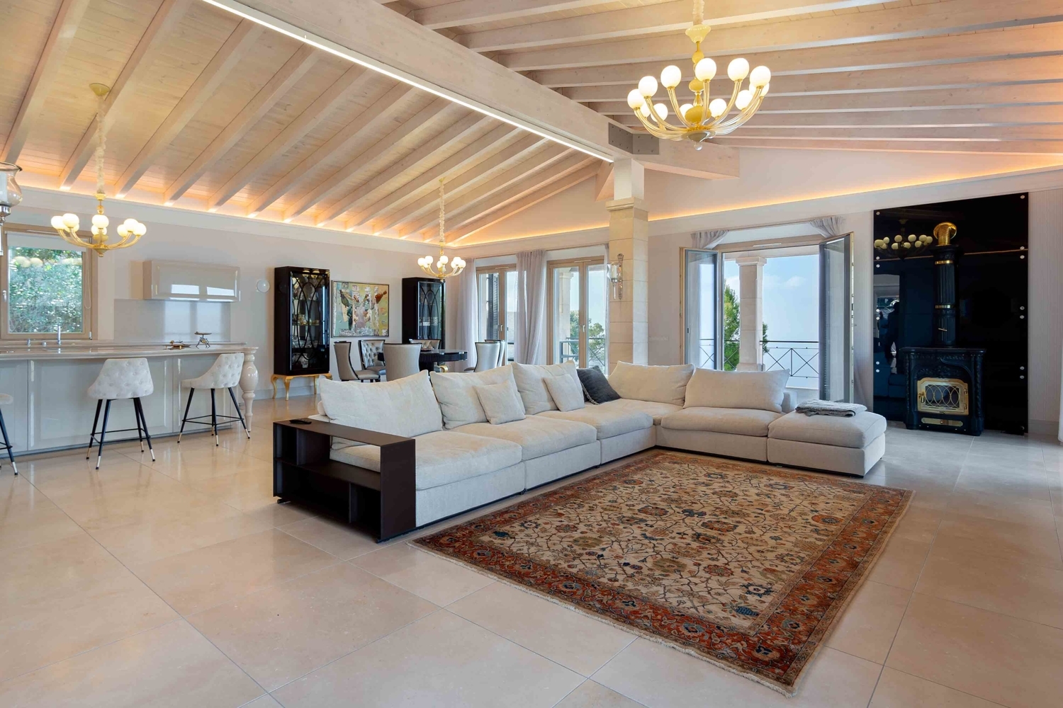 Luxuriöse Villa mit atemberaubender Aussicht in einer privilegierten Wohnanlage in Valldemossa