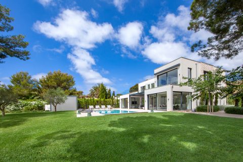 Atemberaubende moderne Villa in Sol de Mallorca mit Pool und Gästeapartment fd1e2979.jpg