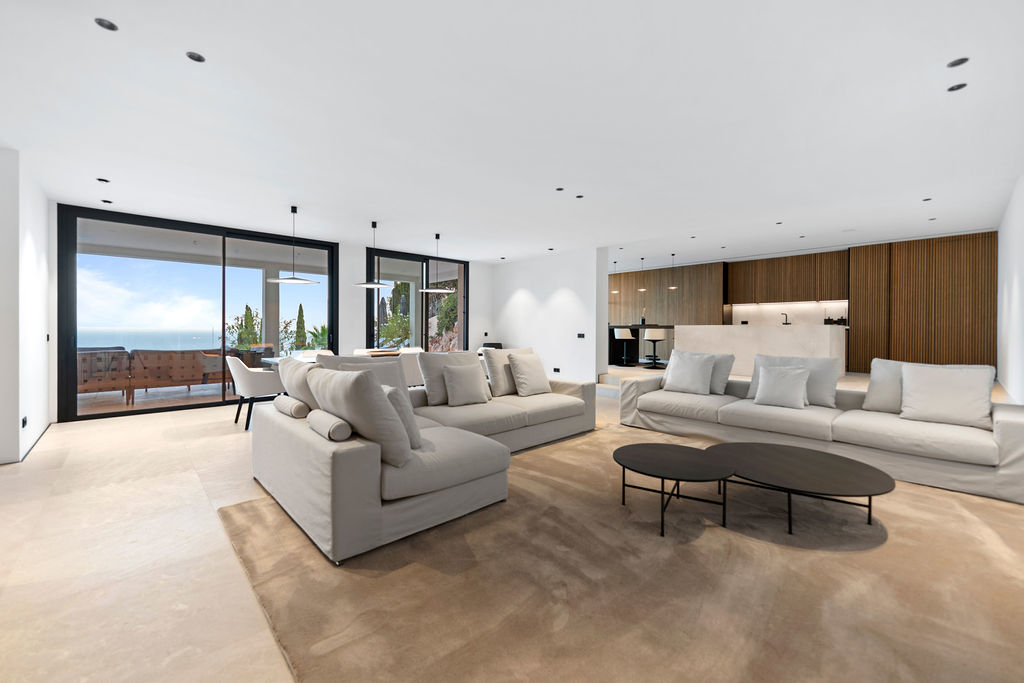 Fantastische neu renovierte Villa mit Meerblick in Bendinat