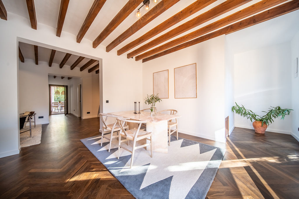 Renovierte Wohnung im modernen Stil in Santa Catalina mit privater Innenhof-Terrasse