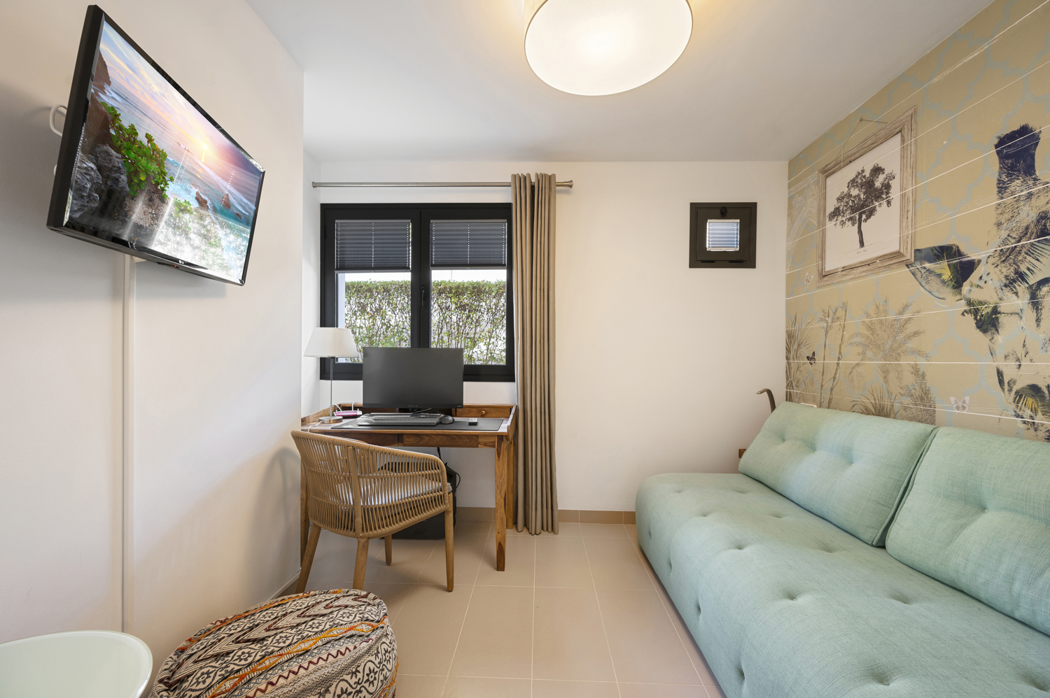 Designer-Erdgeschosswohnung mit 4 Schlafzimmern in Luxusresidenz – Camp de Mar