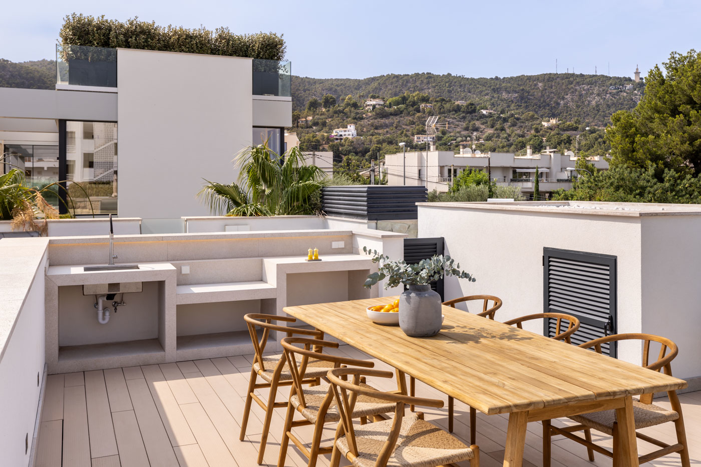 Beautiful new construction penthouse in San Agustin roof terrace pool parking