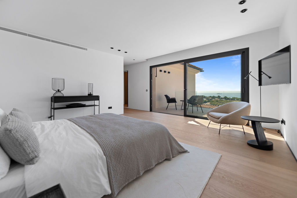 Fantastische neu renovierte Villa mit Meerblick in Bendinat