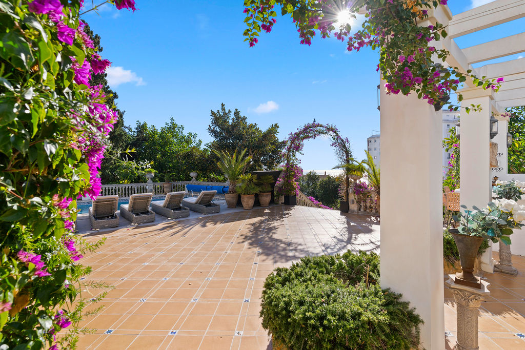 “Mama Mia Villa” – Mediterranean Dream home with breathtaking sea views in Cala Mayor