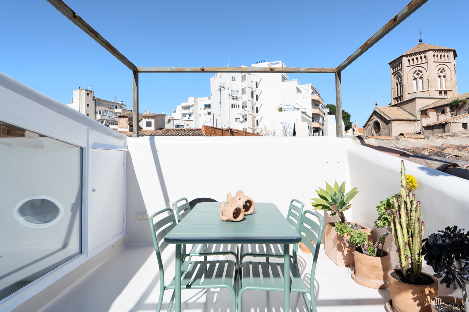 Charming townhouse in Es Jonquet with terrace and patio