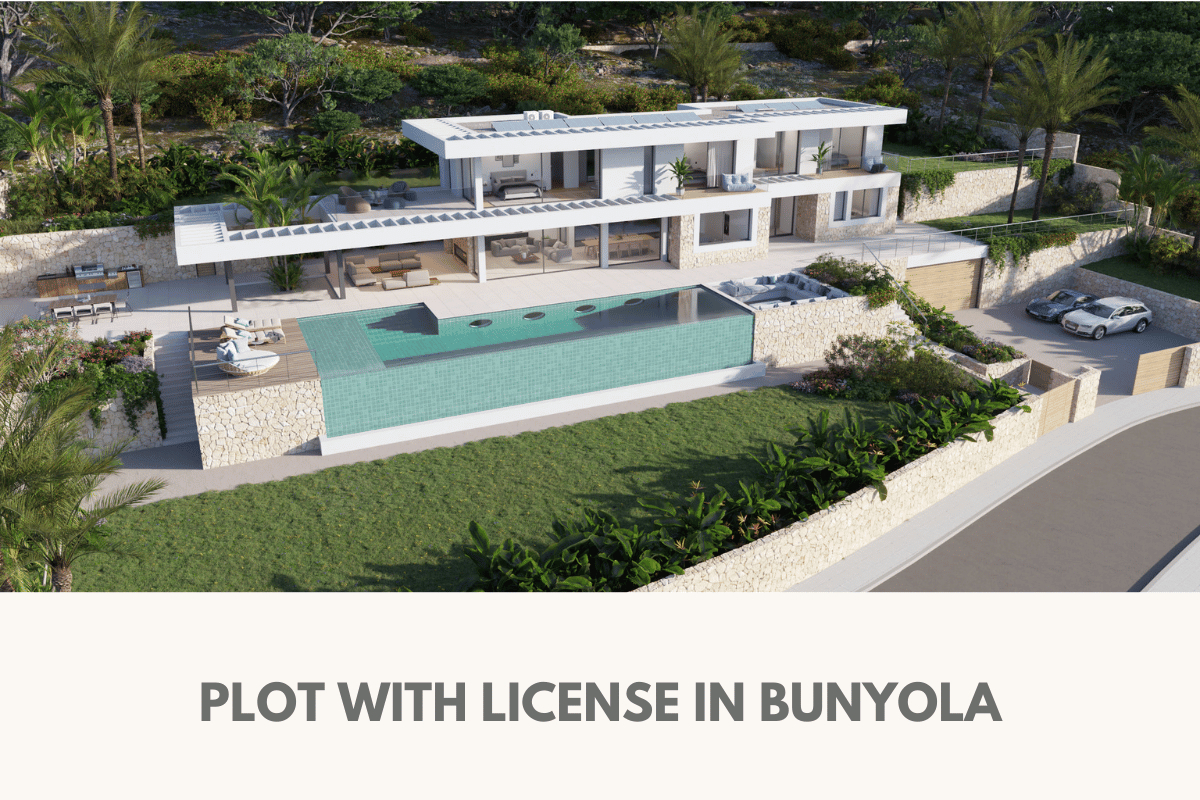 One of a kind plot with building license and panoramic views to the sea in Sa Coma, Bunyola