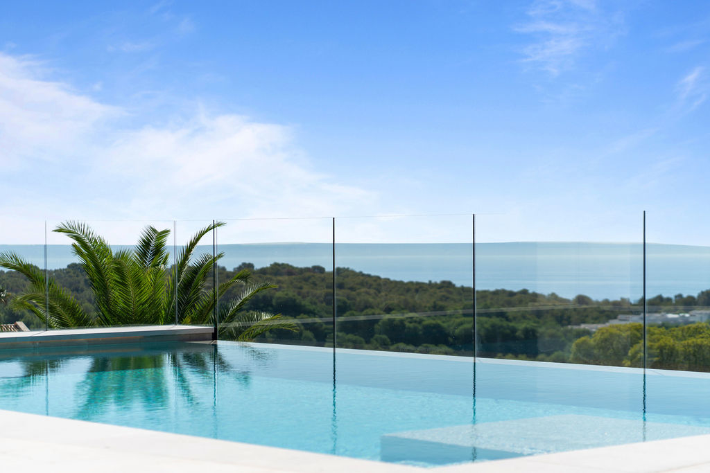 Fantástica Villa renovada con vistas al mar en Bendinat