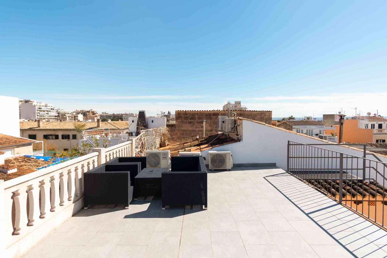Duplex penthouse apartment in the heart of Santa Catalina