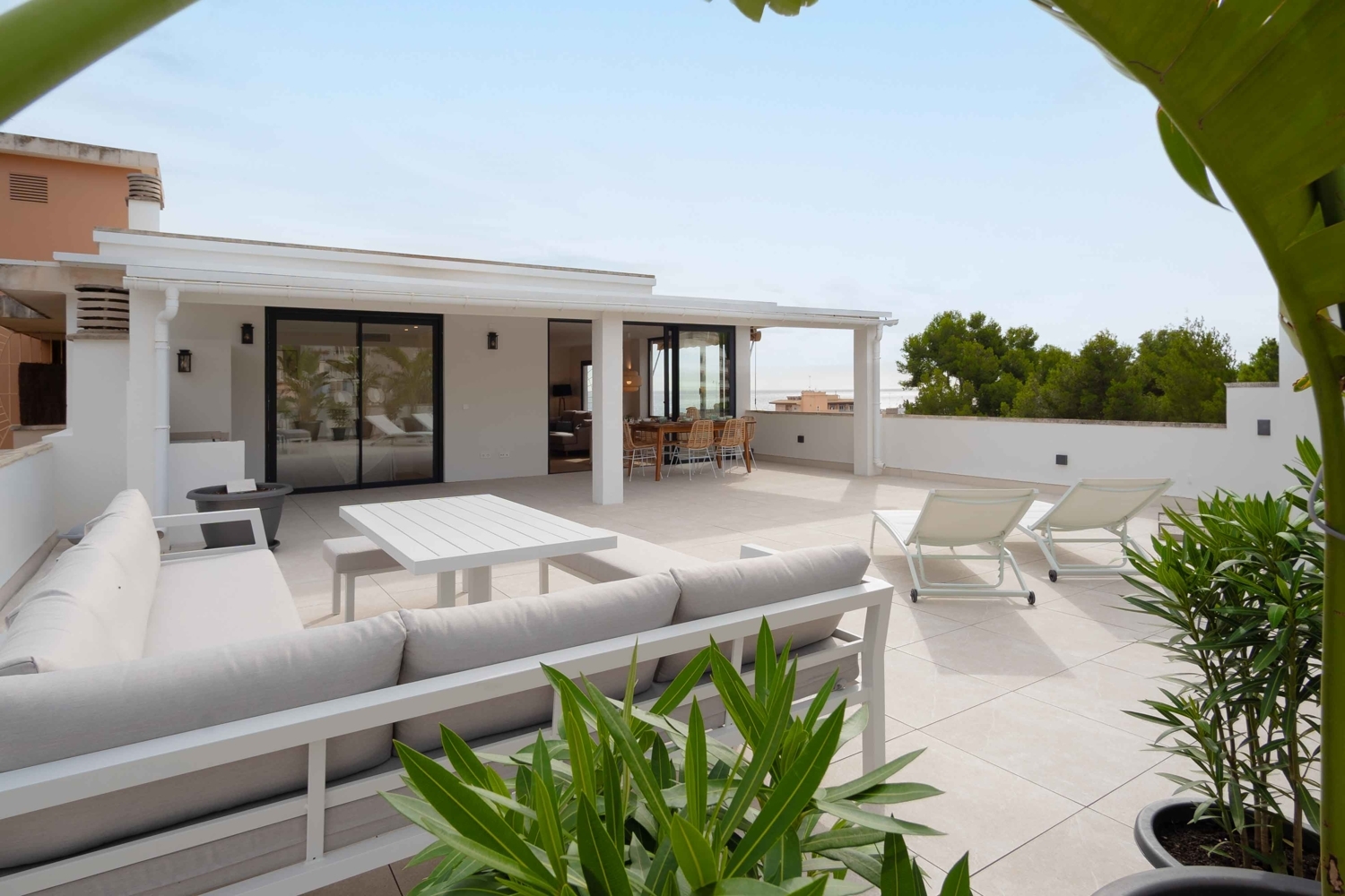 Outstanding Penthouse with 2 private terraces, sea views and swimming pool in Sant Agustí