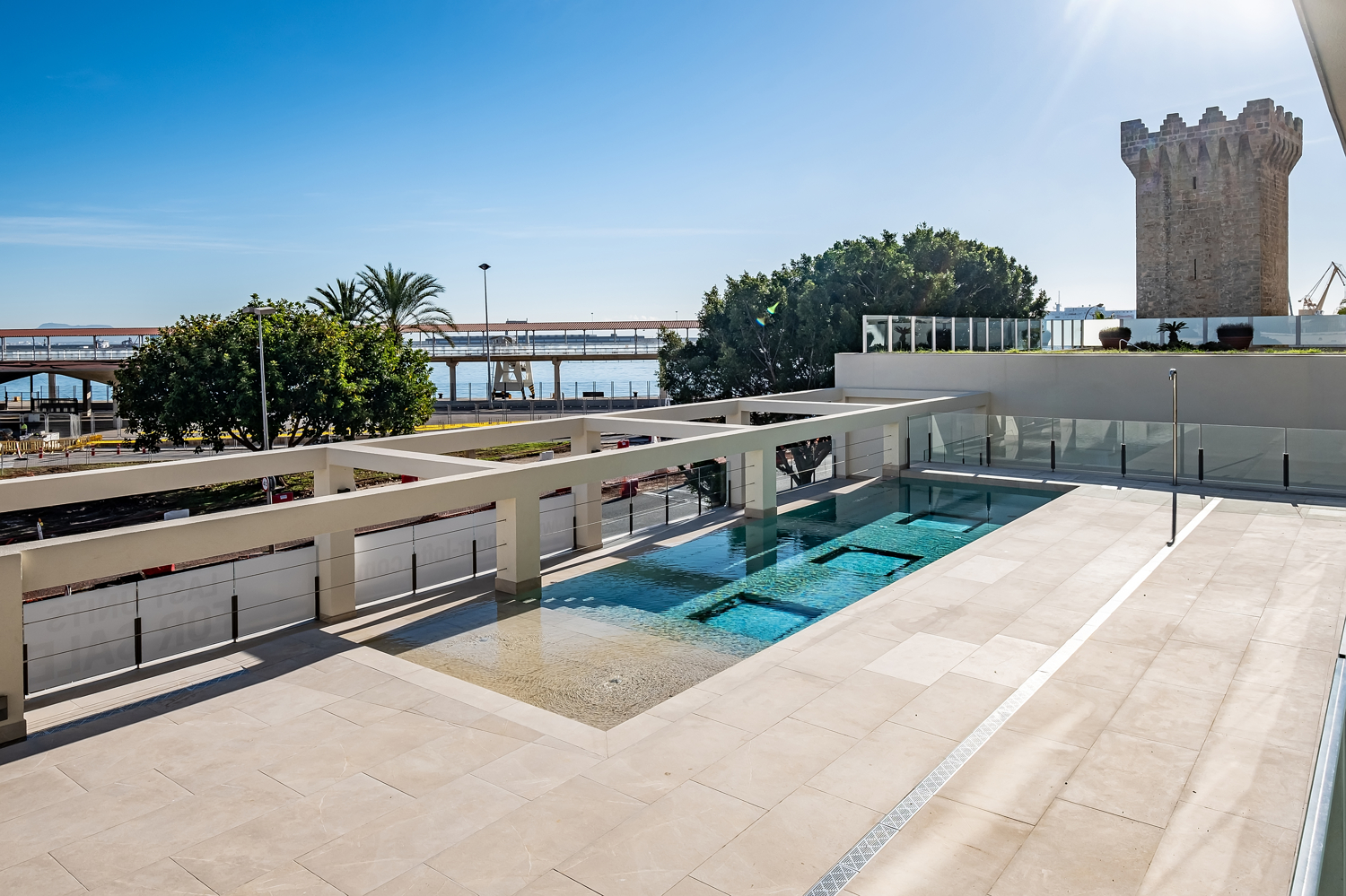 NEW LUXURY DEVELOPMENT WITH TERRACE AND GARDEN IN PALMA