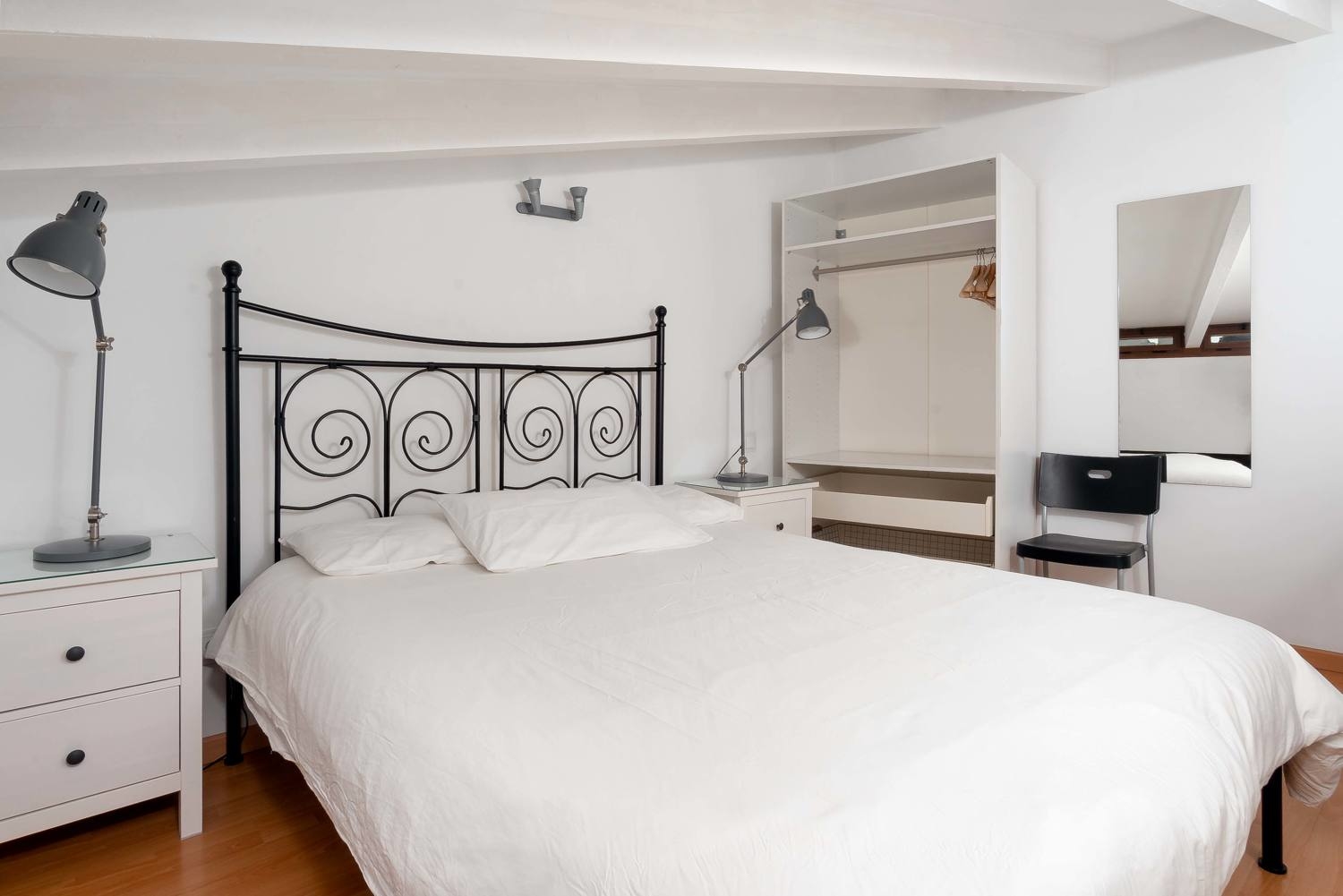 PACK OF 3 BEAUTIFUL FLATS WITH LOFT IN PALMA OLD TOWN