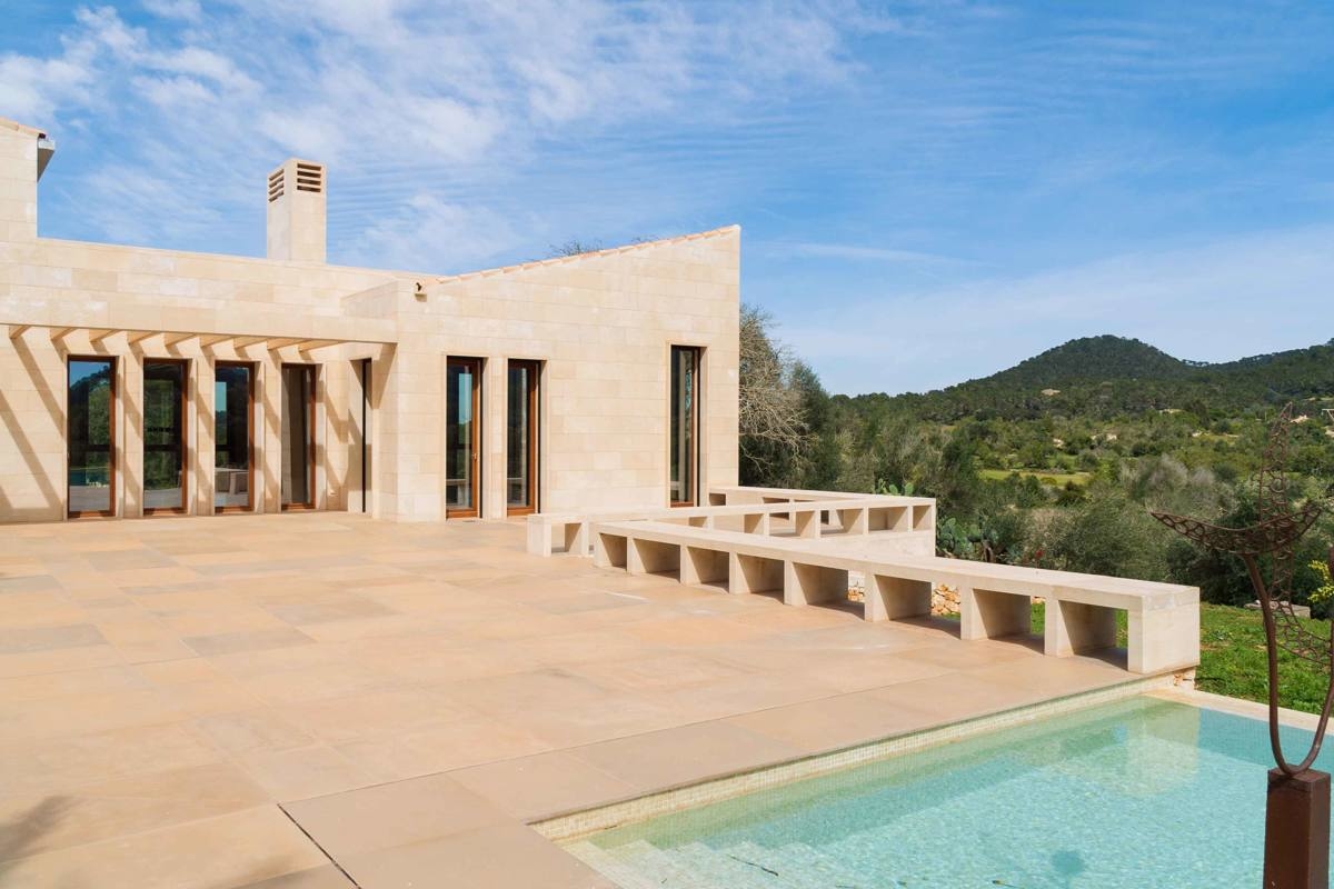 Stunning  finca with 20 meter pool and spectacular views