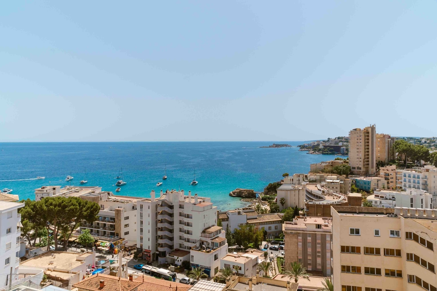 PENTHOUSE IN CALA MAYOR MIT PRIVATER TERRASSE UND POOL